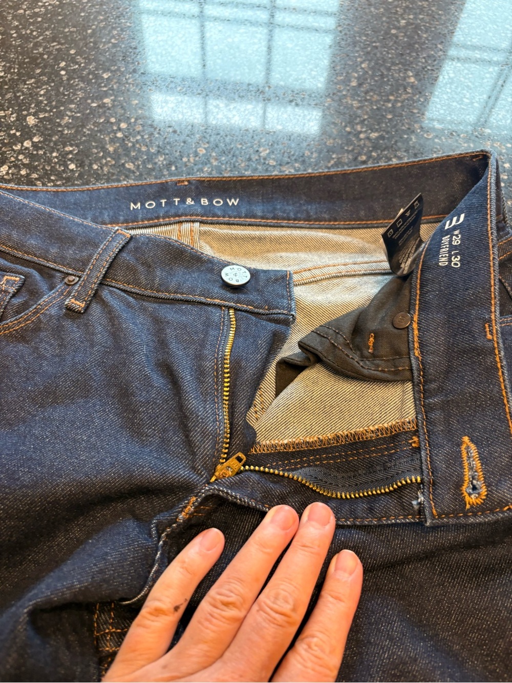 Jeans - Picture 2 of 3